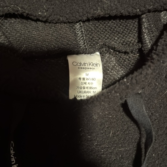 Calvin Klein hoodie - Picture 3 of 4